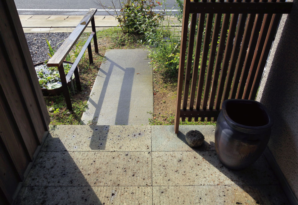 自然を暮らしに招く家